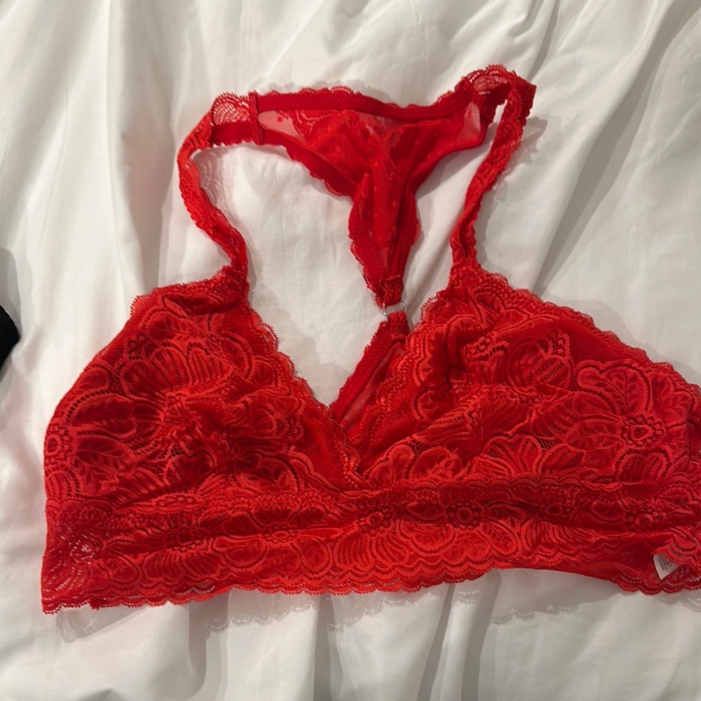 Lace Bralette in Vibrant Red